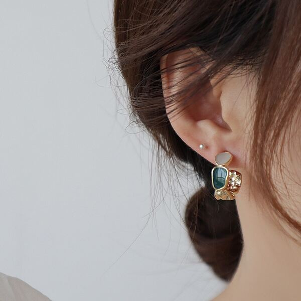 

Open Hoop Earrings, Gold
