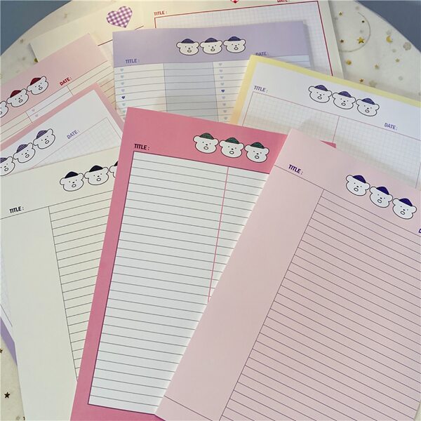 

1pc Cartoon Graphic Random Notebook, Multicolor