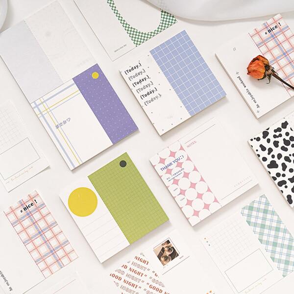 

1pc Geometric Pattern Random Memo Pad, Multicolor