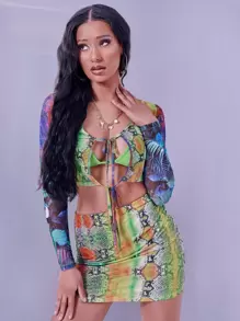 SHEIN Unity Tie Front Snakeskin & Tropical Crop Top Without Bra - Multicolor - View 1