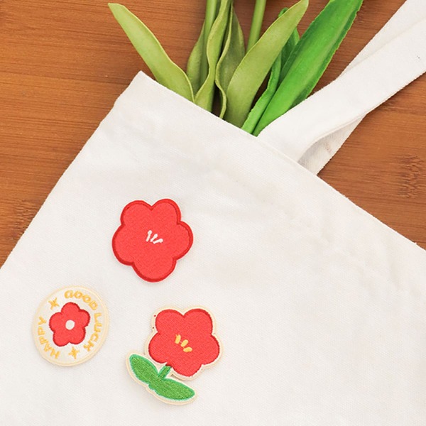 

1pc Random Flower Patch Sticker, Red