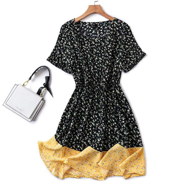 

Plus Ditsy Floral A-line Dress, Multicolor