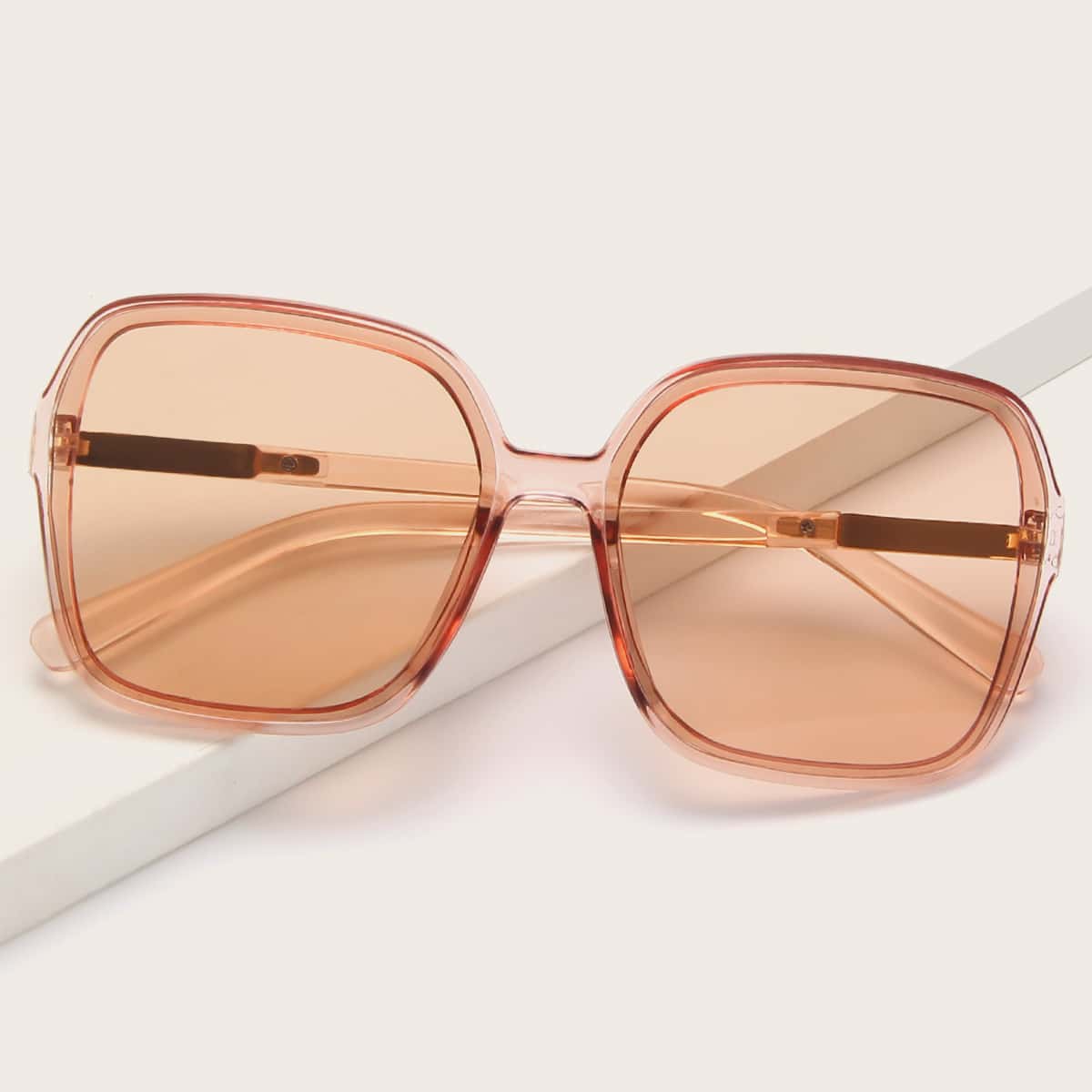 

Square Frame Sunglasses