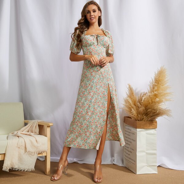 

Frilled Split Thigh Ditsy Floral Dress, Multicolor