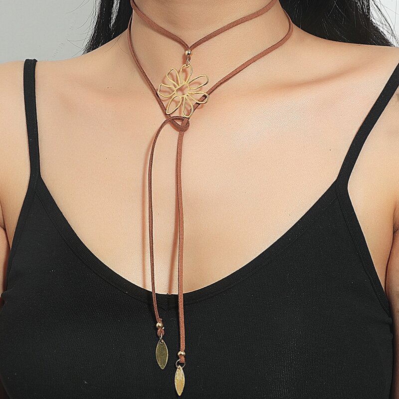 

Floral Rope Necklace, Brown