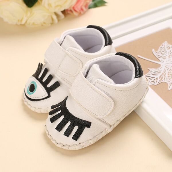

Baby Boy Eye Patch Flats, White