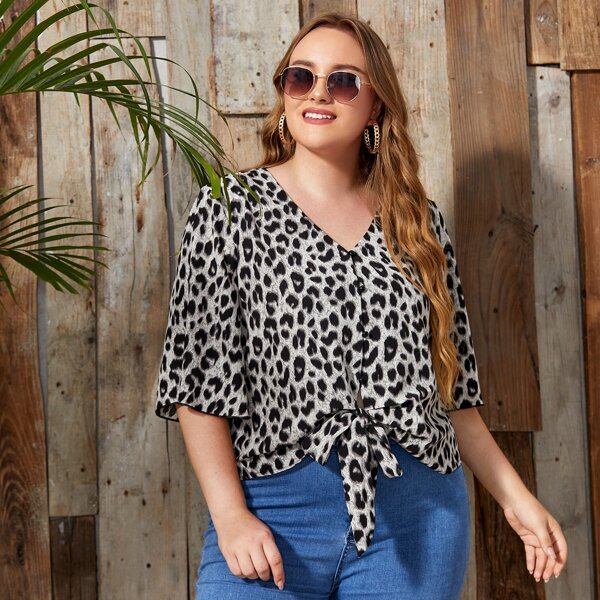 

Plus Allover Print Knot Hem Flounce Sleeve Blouse, Multicolor