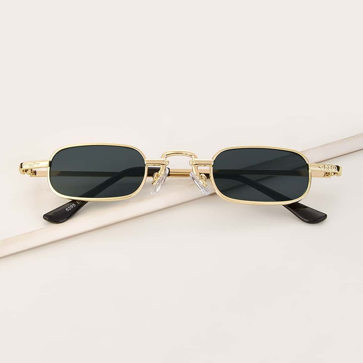 

Metal Frame Sunglasses