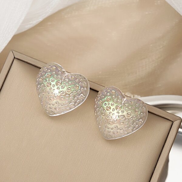 

Heart Stud Earrings, Clear