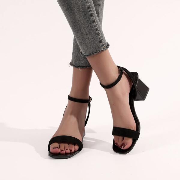 

Minimalist Ankle Strap Chunky Sandals, Black