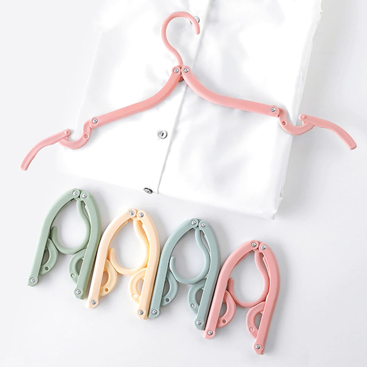 

8pcs Random Foldable Hanger, Multicolor