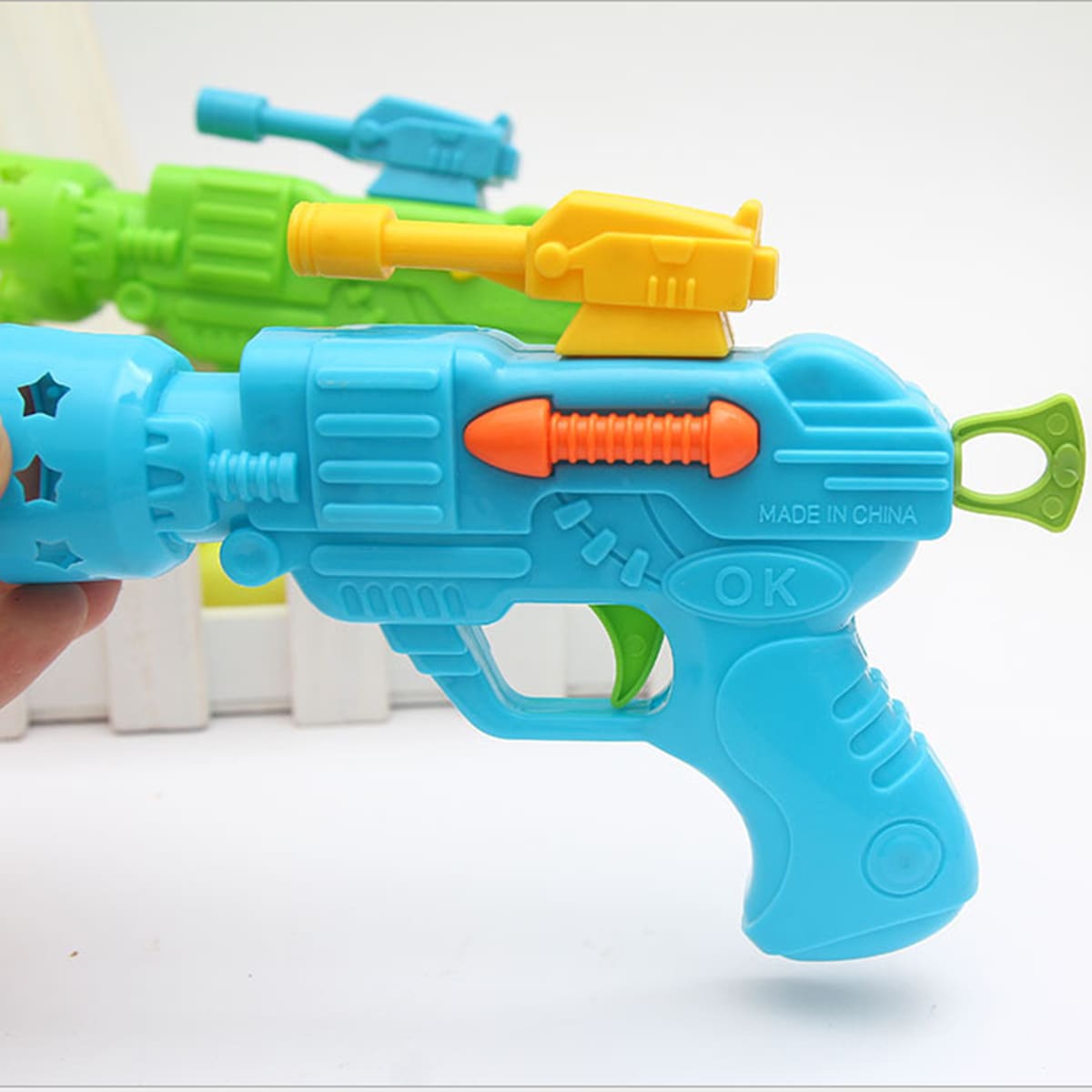 

1pc Random Decompression Toy, Multicolor