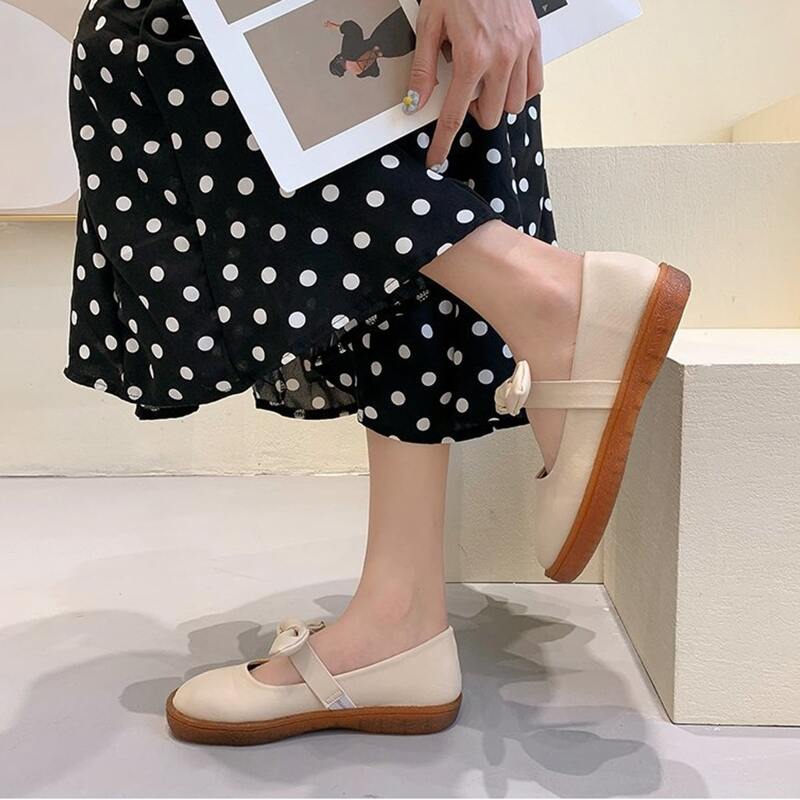 

Bow Decor Mary Jane Shoes, Beige