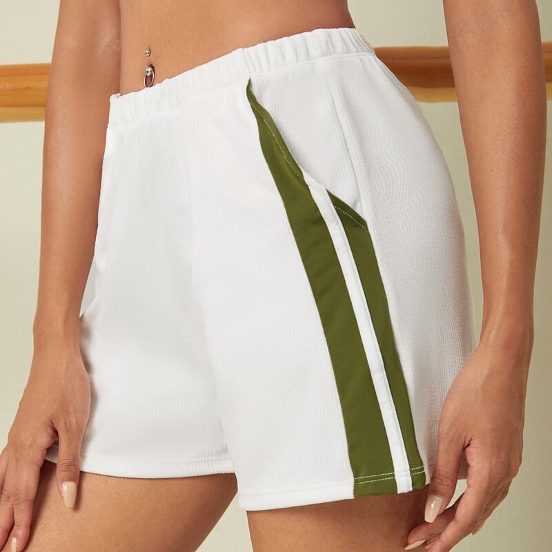 

Contrast Sideseam Sports Shorts, White