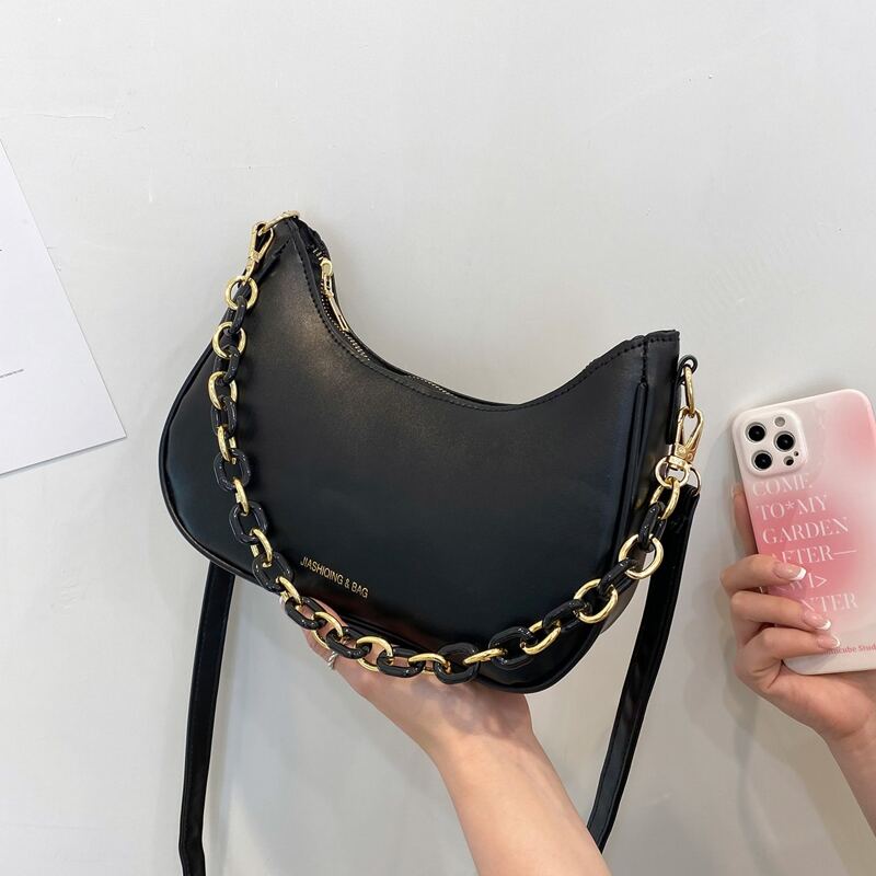 

Chain Decor Baguette Bag, Black
