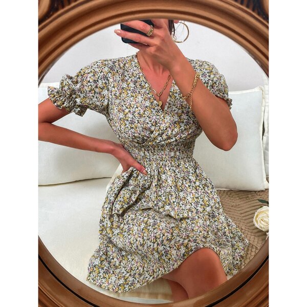 

Puff Sleeve Layered Hem Ditsy Floral Dress, Multicolor