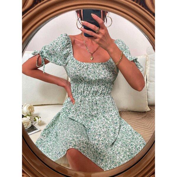 

Scoop Neck Puff Sleeve Ditsy Floral Dress, Multicolor