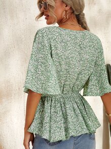 SHEIN Ditsy Floral Flutter Sleeve Peplum Top - Multicolor - View 2