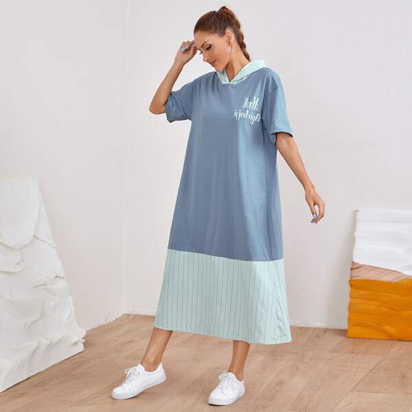 

Slogan Graphic Colorblock Hooded Dress, Dusty blue