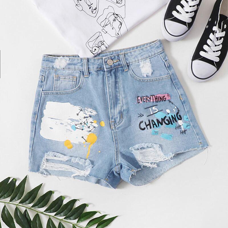 

Letter & Brush Stroke Print Ripped Denim Shorts, Light wash