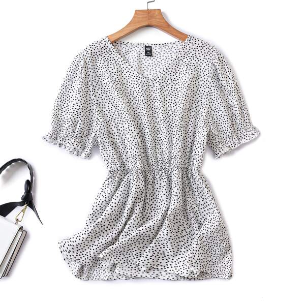 

Plus Allover Heart Print Peplum Blouse, Black and white