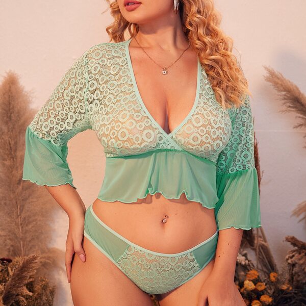 

Plus Floral Lace Ruffle Hem Lingerie Set, Mint green