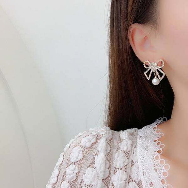 

Rhinestone Bow & Faux Pearl Decor Drop Earrings, Silver