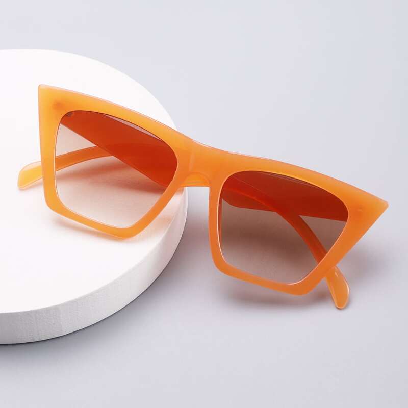 

Cat Eye Sunglasses
