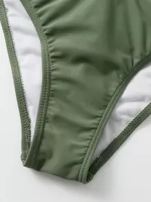 SHEIN Swim 單色比基尼套裝露背繫帶無鋼圈文胸上衣和緊縮褶皺臀部露臀泳衣下裝2入組泳衣 - 軍綠色 - 查看 6