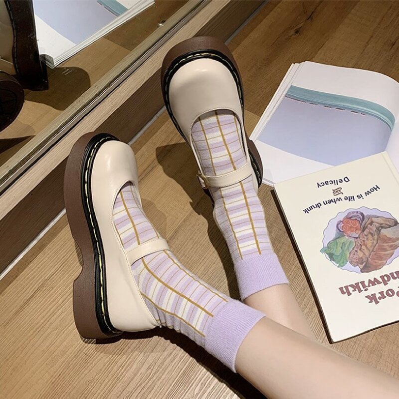 

Chunky Heeled Mary Jane Pumps, Beige
