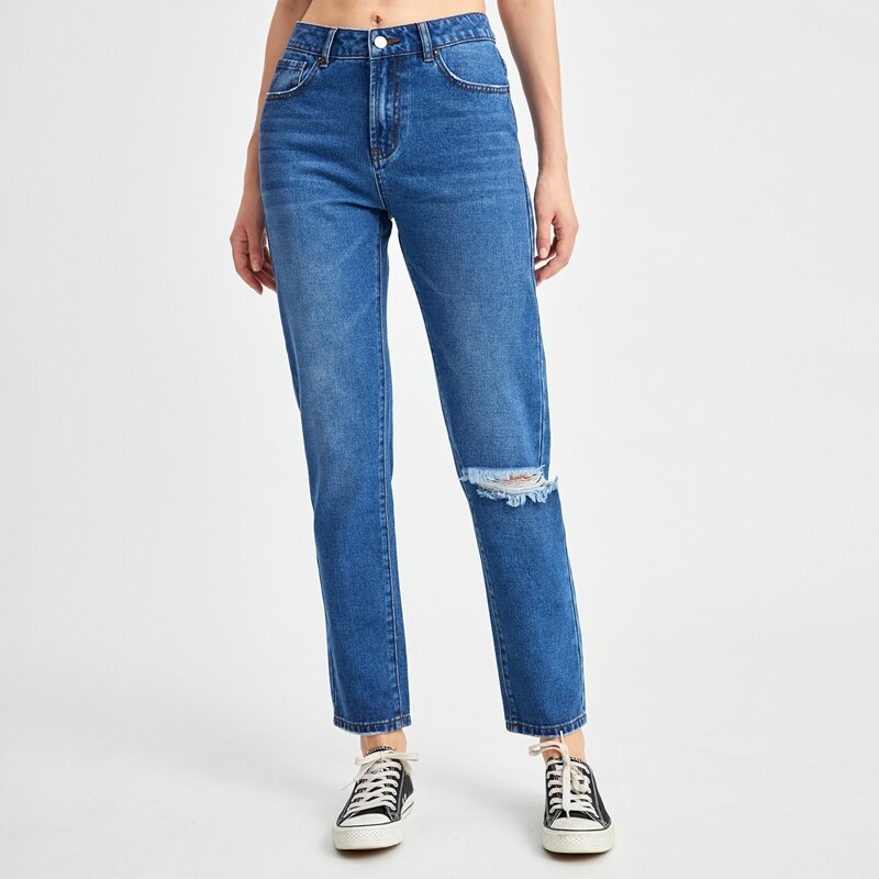 

Ripped Straight Leg Jeans, Medium wash