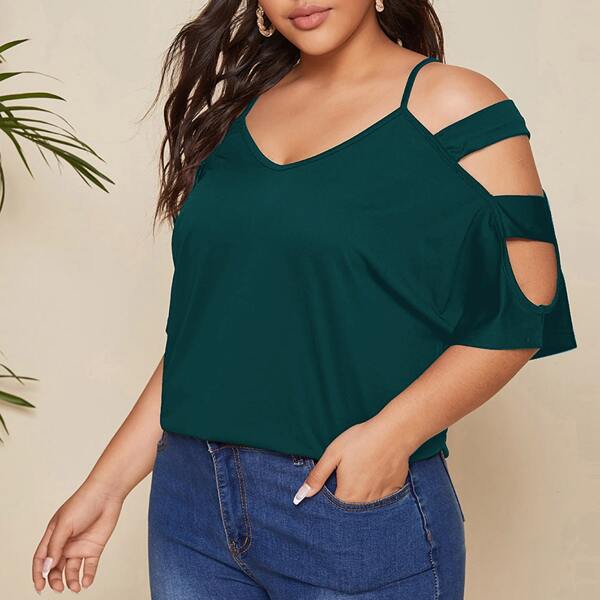 

Plus Ladder Cut Solid Tee, Dark green