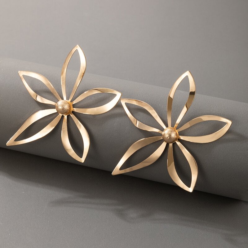 

Floral Stud Earrings, Gold