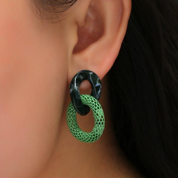 

Hollow Out Chain Drop Earrings, Green