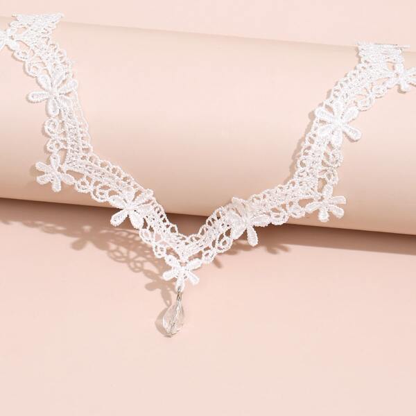 

Flower Lace Choker, White
