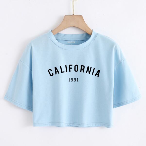 

Letter Graphic Crop Tee, Baby blue