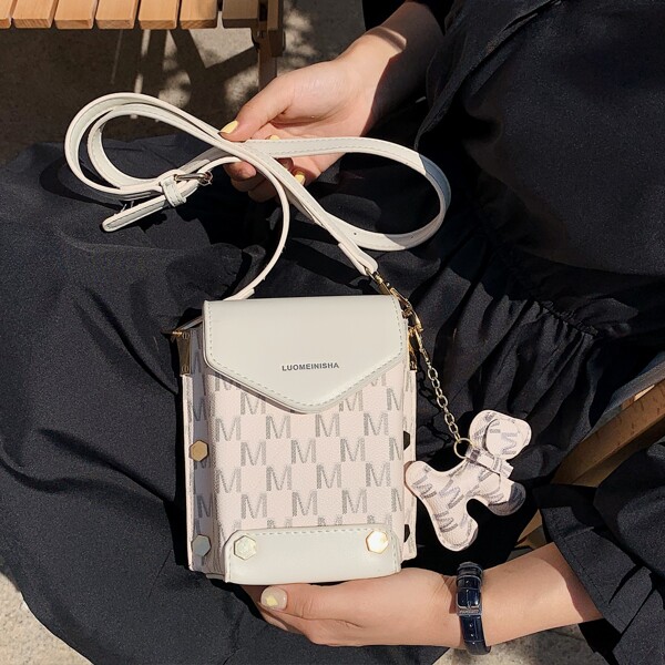 

Cartoon Charm Letter Graphic Crossbody Bag, White