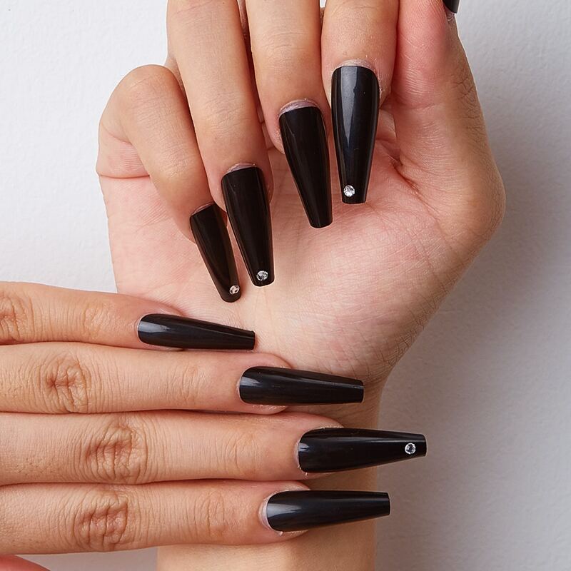 

24pcs Rhinestone Decor Fake Nail & 1sheet Tape, Black