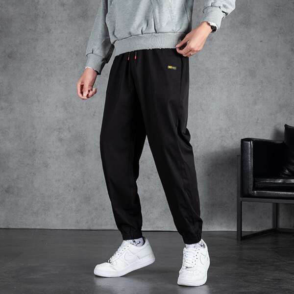 

Men Patched Drawstring Waist Pants, Black