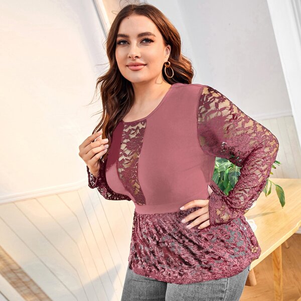 

Plus Contrast Lace Ruffle Hem Top, Dusty pink