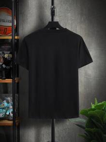 Manfinity 男士雕像圖案短袖T恤 - 黑色 - 查看 2