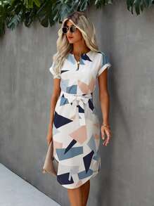 SHEIN Clasi 西裝領幾何圖案腰帶連衣裙 - 彩色 - 查看 1