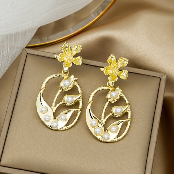 

Faux Pearl & Flower Decor Drop Earrings, Gold
