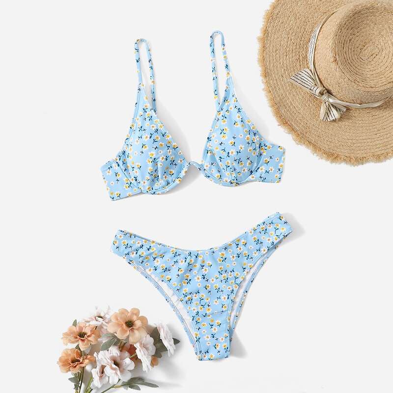 

Ditsy Floral Bikini Swimsuit, Baby blue
