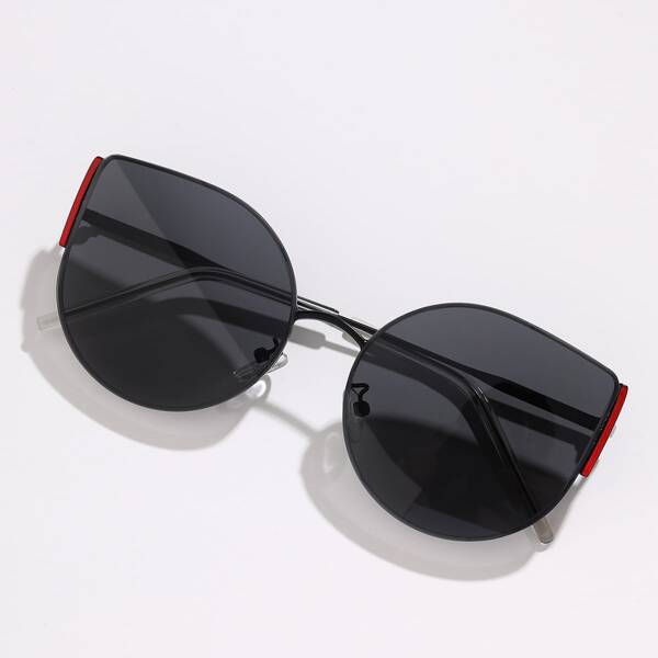 

Metal Frame Sunglasses