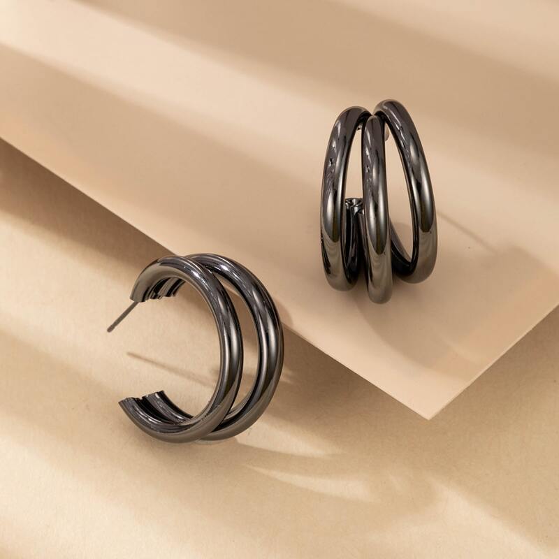 

Layered Hoop Earrings, Gun black