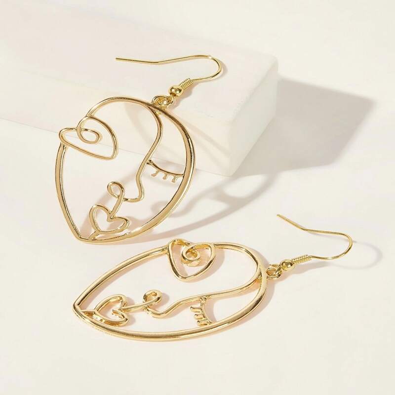 

Figure Drop Earrings, Gold