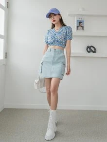 DAZY Allover Floral Ruched Front Top - Multicolor - View 5