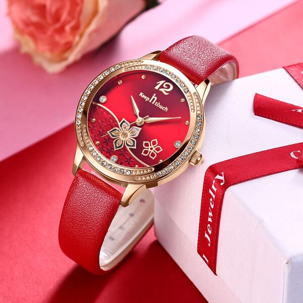 

Rhinestone Decor Round Pointer Quartz Watch