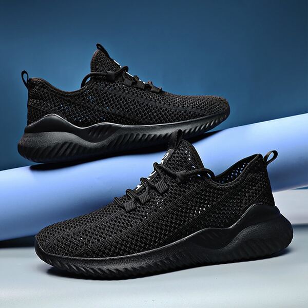 

Men Breathable Lightweight Sneakers, Black